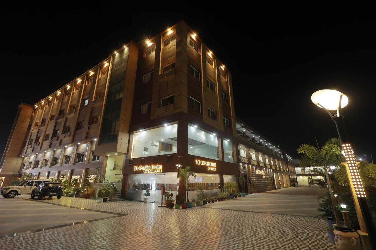 The Bodhi Palace Resort 외부 사진